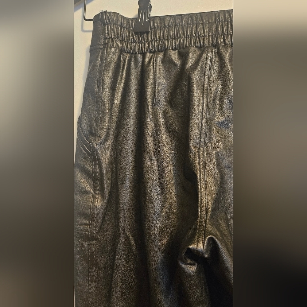 SPANX Women's Black Faux Leather Pants Size Small - Picture 2 of 7